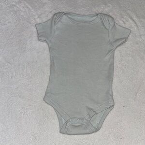 (3 for $10) Kyle & Deena Gray Ribbed Short Sleeve Baby Onesie bodysuit